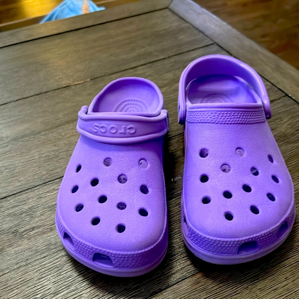 Women’s size 9 Purple Classic CROCS